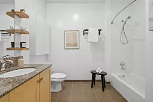 1001 46th St 212, Emeryville, CA 94608 - Photo 18