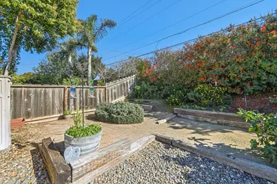 1350 Cherokee Dr, Salinas, CA 93906 - Photo 26