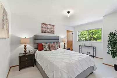 18961 Fernbrook Ct, Saratoga, CA 95070 - Photo 28