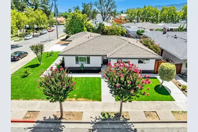700 Eschenburg Dr, Gilroy, CA 95020 - Photo 4