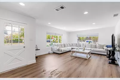 700 Eschenburg Dr, Gilroy, CA 95020 - Photo 26