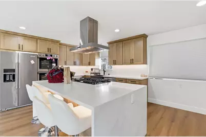 700 Eschenburg Dr, Gilroy, CA 95020 - Photo 14