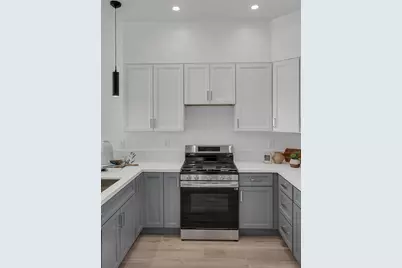 889 McLellan Dr 205, South San Francisco, CA 94080 - Photo 14