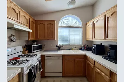 555 Umbarger 43, San Jose, CA 95111 - Photo 8