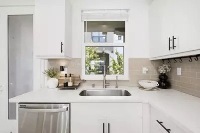 390 Camarillo Ter, Sunnyvale, CA 94085 - Photo 6