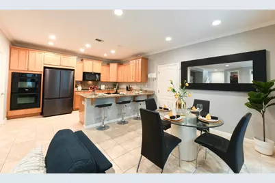 393 Rayos Del Sol Dr, San Jose, CA 95116 - Photo 12