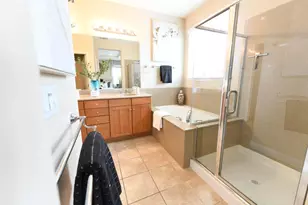 393 Rayos Del Sol Dr, San Jose, CA 95116 - Photo 38