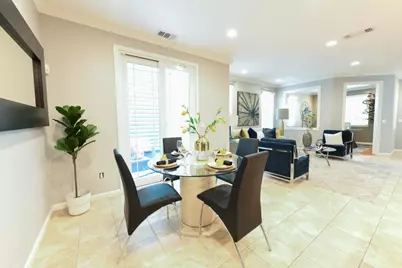 393 Rayos Del Sol Dr, San Jose, CA 95116 - Photo 10