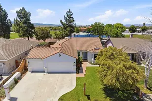 2140 Calistoga Dr, Hollister, CA 95023 - Photo 12