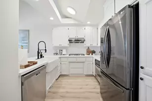 2140 Calistoga Dr, Hollister, CA 95023 - Photo 8