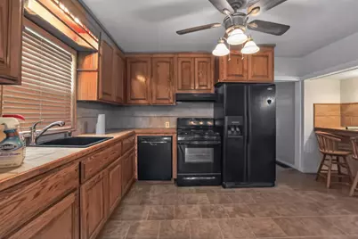 432 6th St, Gustine, CA 95322 - Photo 8