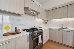 188 W Saint James St 11905, San Jose, CA 95110 - Photo 4
