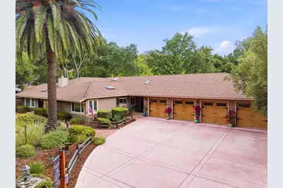 15190 Yvonne Dr, Morgan Hill, CA 95037 - Photo 2