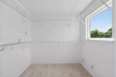 2377 Tulip Rd, San Jose, CA 95128 - Photo 32
