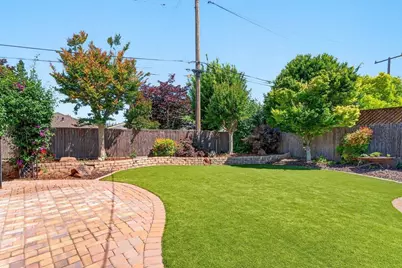 2377 Tulip Rd, San Jose, CA 95128 - Photo 44