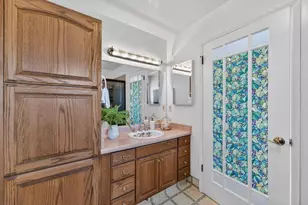 2377 Tulip Rd, San Jose, CA 95128 - Photo 36