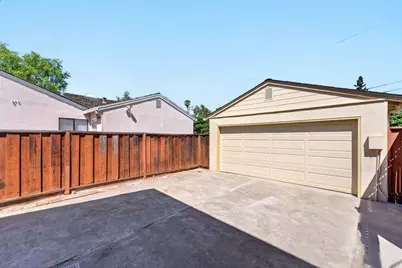 2377 Tulip Rd, San Jose, CA 95128 - Photo 50