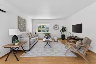 2377 Tulip Rd, San Jose, CA 95128 - Photo 10
