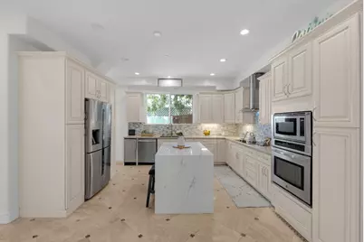 727 Lakehaven Dr, Sunnyvale, CA 94089 - Photo 12