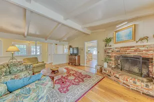 222 Encinada Dr, Salinas, CA 93901 - Photo 6