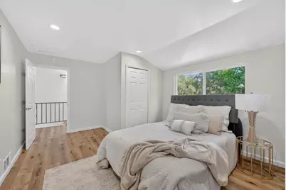 10380 Lockwood Dr, Cupertino, CA 95014 - Photo 20