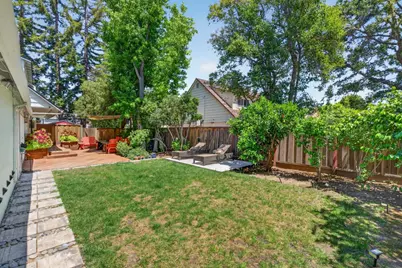 10380 Lockwood Dr, Cupertino, CA 95014 - Photo 28
