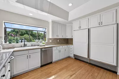 13958 Chester Ave, Saratoga, CA 95070 - Photo 36