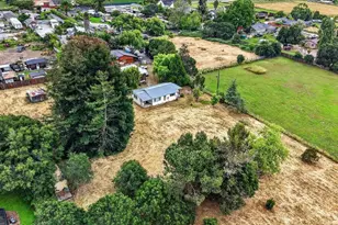 67 Hughes Rd, Watsonville, CA 95076 - Photo 32