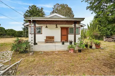 67 Hughes Rd, Watsonville, CA 95076 - Photo 2