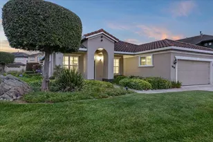 1858 Buckingham Dr, Salinas, CA 93906 - Photo 2