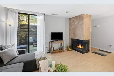 461 Dela Vina Ave 103, Monterey, CA 93940 - Photo 10