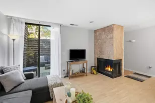 461 Dela Vina Ave 103, Monterey, CA 93940 - Photo 10
