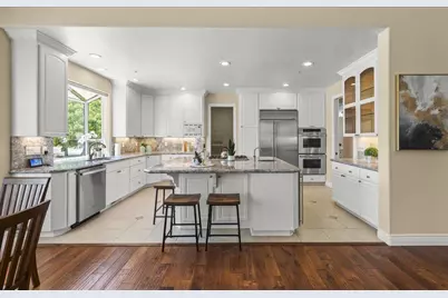 10531 Korn Ln, Gilroy, CA 95020 - Photo 12