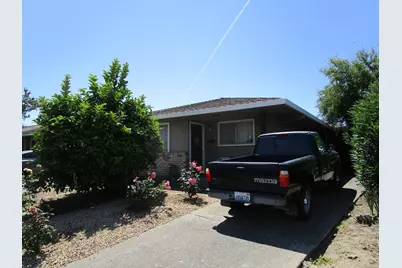981 Sunset Dr, Hollister, CA 95023 - Photo 2