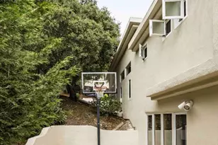 25 Carrera Ct, Redwood City, CA 94062 - Photo 26