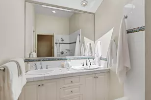 103 Toyon Ct, Woodside, CA 94062 - Photo 22
