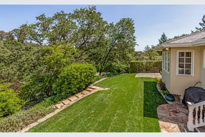 103 Toyon Ct, Woodside, CA 94062 - Photo 32