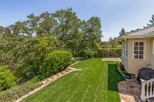 103 Toyon Ct, Woodside, CA 94062 - Photo 32