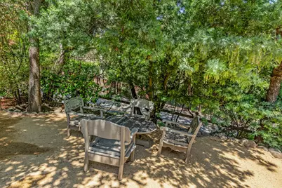 103 Toyon Ct, Woodside, CA 94062 - Photo 38
