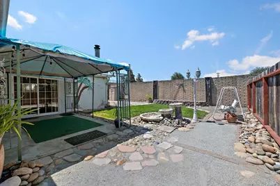 1181 Blazingwood Dr, Sunnyvale, CA 94089 - Photo 22
