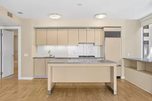 301 Mission St 24C, San Francisco, CA 94105 - Photo 2
