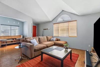 20 Russell Rd 8, Salinas, CA 93906 - Photo 6