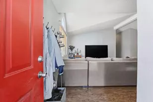 20 Russell Rd 8, Salinas, CA 93906 - Photo 4