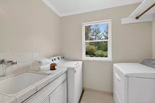 1523 Perez Dr, Pacifica, CA 94044 - Photo 32