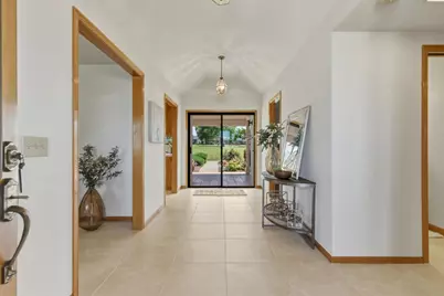 860 S Ridgemark Dr, Hollister, CA 95023 - Photo 8