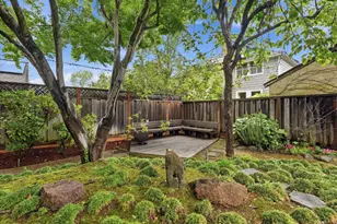Hawthorne Ave, Los Altos, CA 94022 - Photo 32