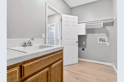 1553 Vinewood Way, Tracy, CA 95376 - Photo 52