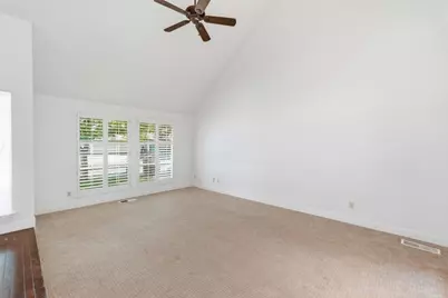 3712 Drakeshire Dr, Modesto, CA 95356 - Photo 10