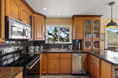 512 12th St, Pacific Grove, CA 93950 - Photo 18