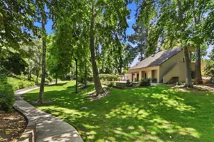 1709 Cherryhills Ln, San Jose, CA 95125 - Photo 42